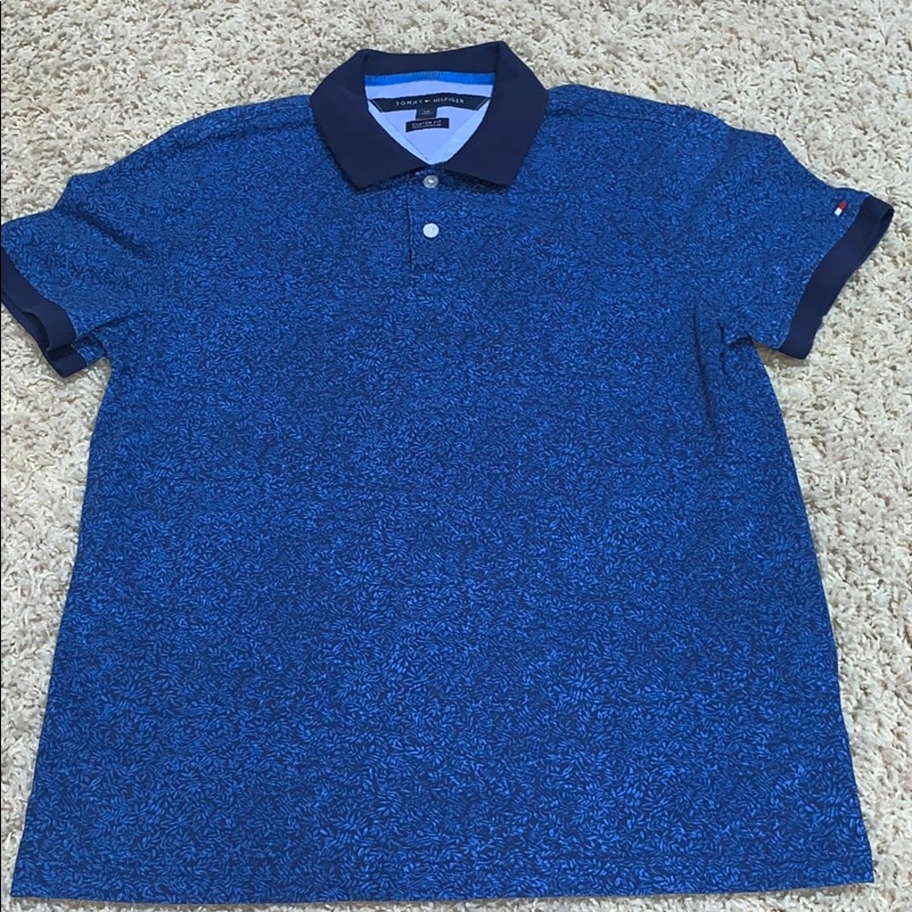 tommy hilfigure t-shirt